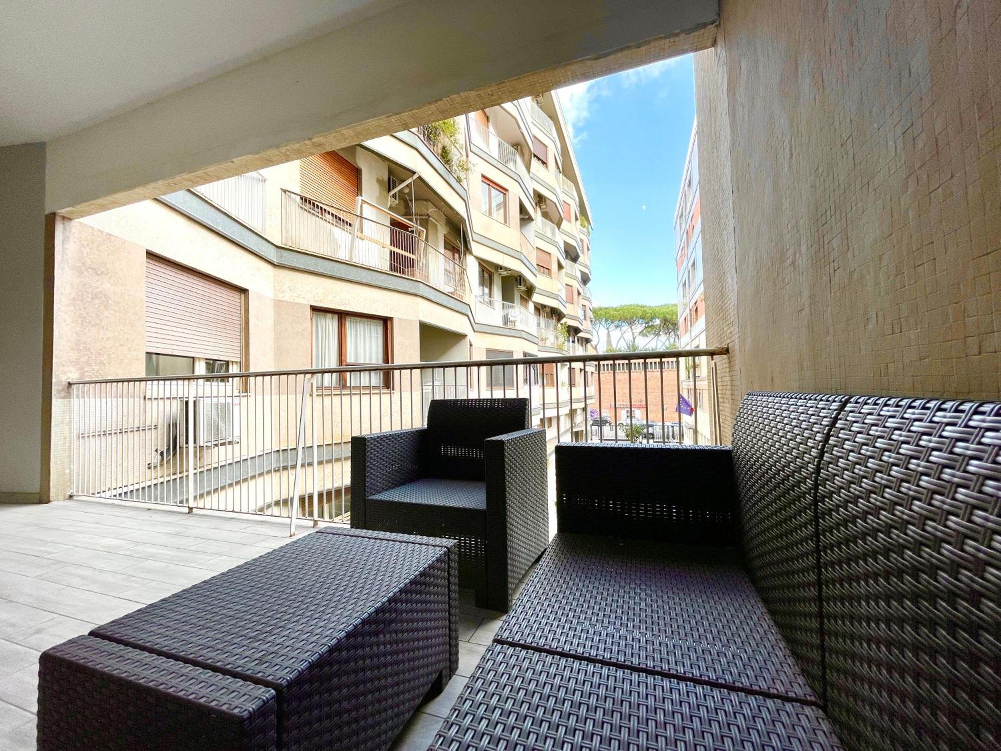 Domus Laterani By Jfm - Comfortable Apartment Big Terrace Colosseo Рим Екстер'єр фото