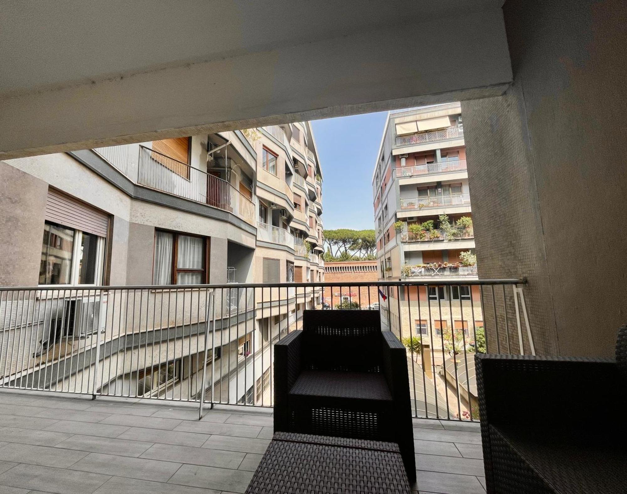 Domus Laterani By Jfm - Comfortable Apartment Big Terrace Colosseo Рим Екстер'єр фото